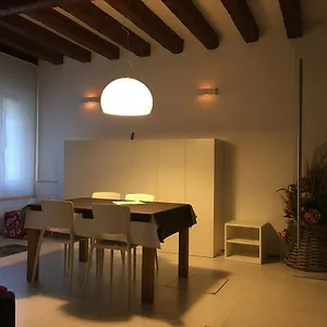 Carbona Sconta , Venecia Italia